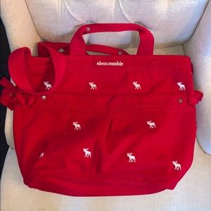 Woman’s Abercrombie cross body bag